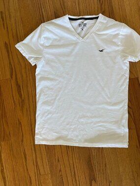 Like New Hollister Men's T-Shirt
